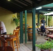 Bird In Hand Inn - Accommodation BNB
