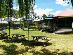 Oakbank Hotel - Accommodation BNB 3