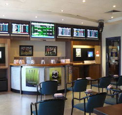 Forest Lake Hotel - Accommodation BNB 3