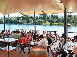 Regatta Bar - Log Cabin - Accommodation BNB 3