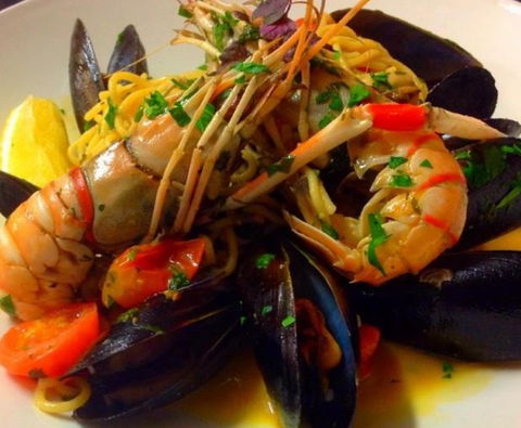 Bella Venezia Italian Restaurant & Bar - Accommodation BNB 3