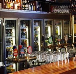 Racecourse Hotel - Accommodation BNB 0