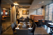 Monsoons Restaurant And Party Bar - Accommodation BNB 2