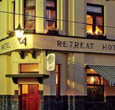 The Retreat Hotel - Accommodation BNB