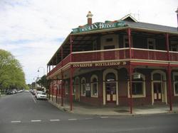 Ryans Hotel - Accommodation BNB 0