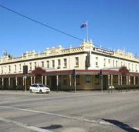 Soden's Australia Hotel - Accommodation BNB