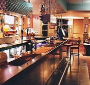 Tudor Inn Hotel - Accommodation BNB
