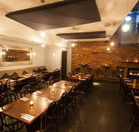 White Horse Hotel - Accommodation BNB