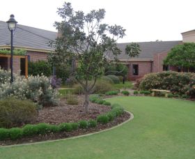 Camden Lakeside Country Club - Accommodation BNB 0