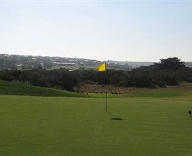 Torquay Golf Club - Accommodation BNB 3