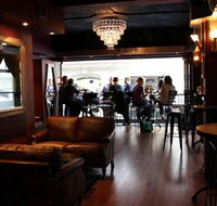 Lustre Bar - Accommodation BNB