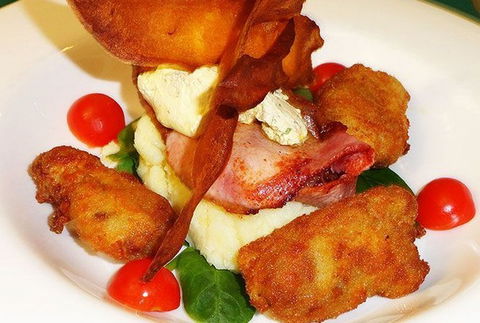 Elements Restaurant - Accommodation BNB 3