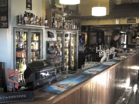 Hotel Cecil Casino - Accommodation BNB 3