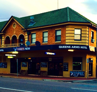 Queens Arms Hotel - Accommodation BNB