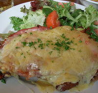Raglan Tavern - Accommodation BNB