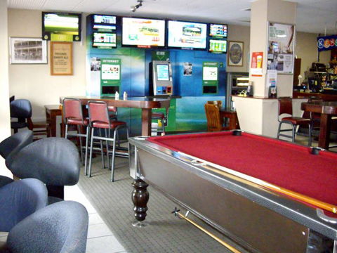 Oxford Hotel - Accommodation BNB 3