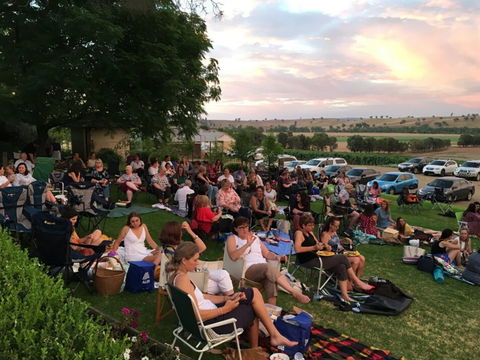 Movies By Moonlight Screening Love Actually - Accommodation BNB 2