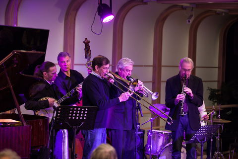Devonport Jazz - Accommodation BNB 1
