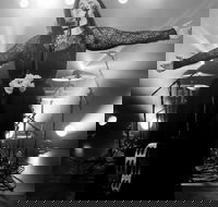 Bloom sings Stevie Nicks Carole King and Linda Ronstadt Songbooks - Charles Hotel - Accommodation BNB