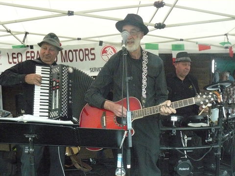 Festa Delle Salsicce (Festival Of The Sausage/ Griffith Salami Festival) - Accommodation BNB 1