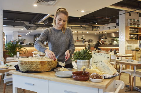 Flaming Cheese Wheel And Wine Experience: Gasworks - Accommodation BNB 0