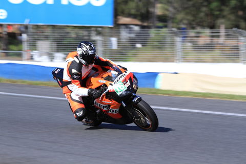 QR Moto Ride Days At Queensland Raceways! - Accommodation BNB 1