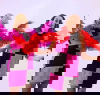 Swinging 60's Show  The Retro Girls - Accommodation BNB