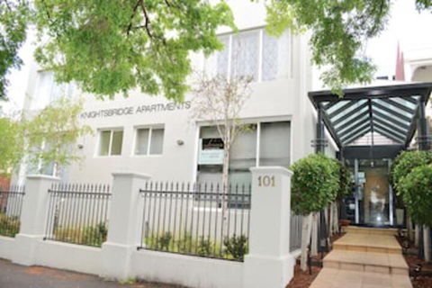 Knightsbridge Apartments - Accommodation BNB 0