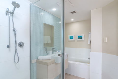 201 Lake Street Apartments - Accommodation BNB 4