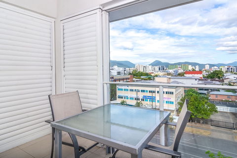 201 Lake Street Apartments - Accommodation BNB 6