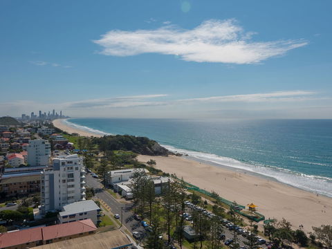 Burleigh Surf Apartments - Accommodation BNB 1