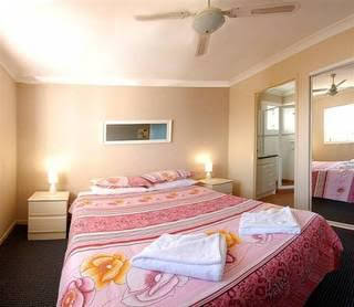 Shaz Maisons Apartments - Accommodation BNB 1
