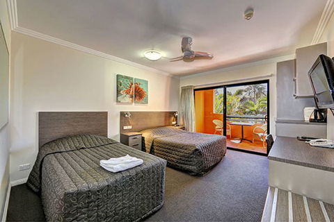 Kacys Bargara Beach Motel - Accommodation BNB 5