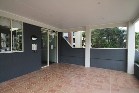 84 The Spit Holiday Apartments - Accommodation BNB 1