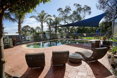 Amaroo Holiday Park - Accommodation BNB 7