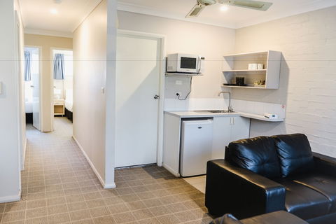 Balan Village Motel - Accommodation BNB 2