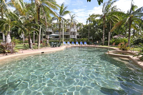 Cairns Beach Resort - Accommodation BNB 2