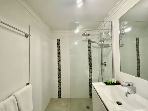Cairns Beach Resort - Accommodation BNB 5