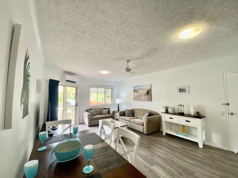 Cairns Beach Resort - Accommodation BNB 4