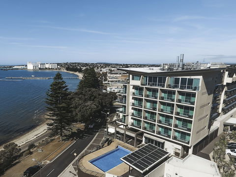 The Port Lincoln Hotel - Accommodation BNB 2