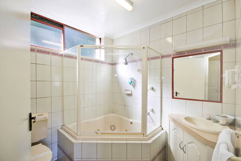 Lorne Coachman Inn - Accommodation BNB 4