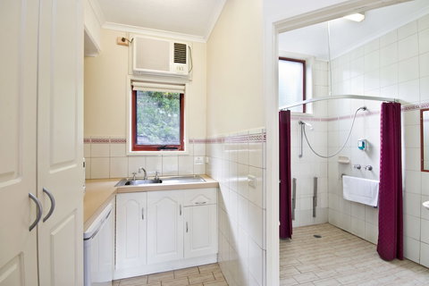 Lorne Coachman Inn - Accommodation BNB 3