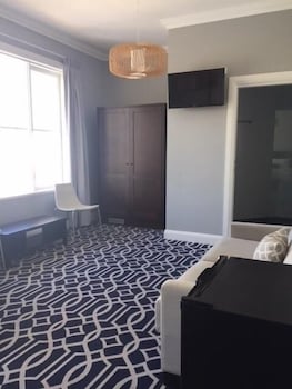 Seabreeze Hotel - Accommodation BNB 3