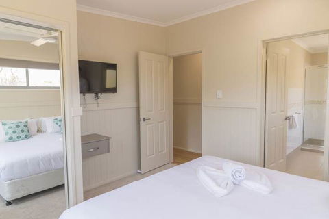 Halifax Holiday Park - Accommodation BNB 4