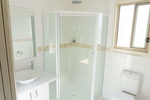 Halifax Holiday Park - Accommodation BNB 3