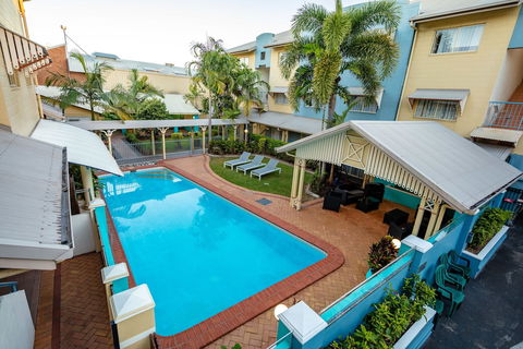 Cairns Queens Court - Accommodation BNB 5