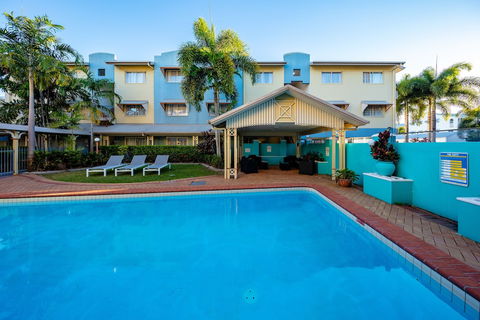 Cairns Queens Court - Accommodation BNB 6