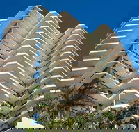 Beach House Seaside Resort Coolangatta - Accommodation BNB