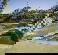 Paradise Island Resort - Accommodation BNB