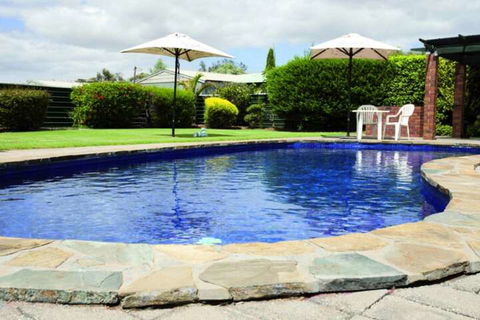 John Pirie Motor Inn - Accommodation BNB 1
